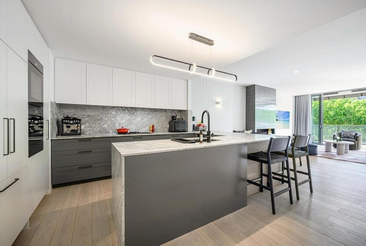 Luxury 3br In Woolloomooloo Apartment *